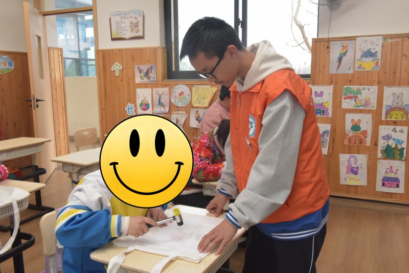 春“锋”送暖！“小化石”志愿者走进特教校园，把温柔藏进时光里 